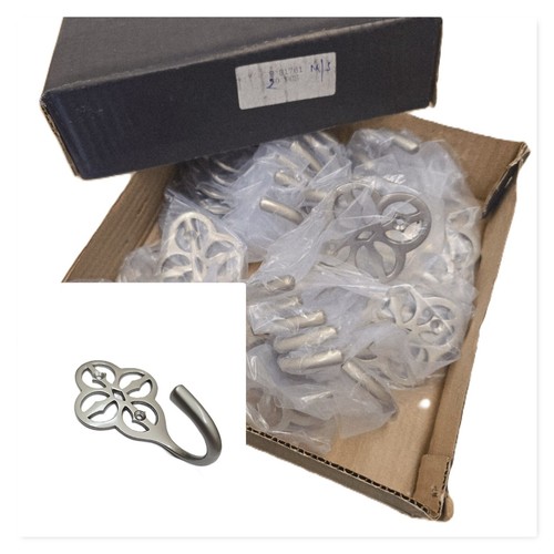Celtic hooks curtain - 20,